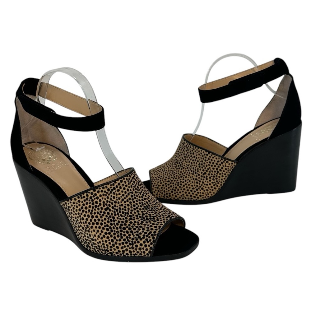 NWOB Vince Camuto Deedriana Ankle Strap Wedge Peep Toe Sandal Animal Print 10